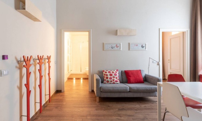 Porta Lodovica Apartment | Crocetta Carmen one bedroom 1st floor - Mirable PM