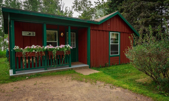 Croftville Cottage | Croftville Road Cottages #3. On the Shore of Lake Superior. Cozy and Romantic.