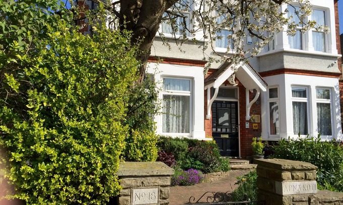 Croham Bed & Breakfast | Croham Park Bed & Breakfast