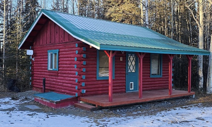 Cohoe Cabin | Crooked Creek Cabin #3 Close to the Water - Studio