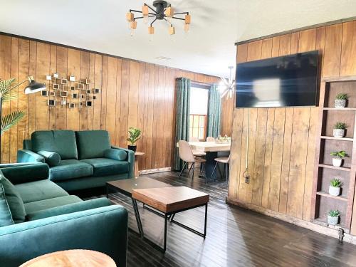 Lawton House | Crosby Getaway in Lawton near Fort Sill with WiFi & Sleeps 6