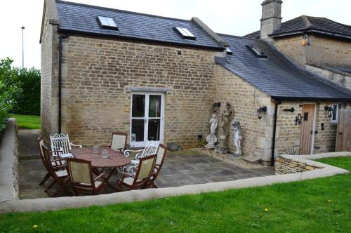 Corsham House | Crossroads Farm - Queen Anne's Stable