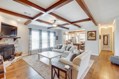Crossville House | Crossville Home Near Lake Tansi and Hiking Trails!