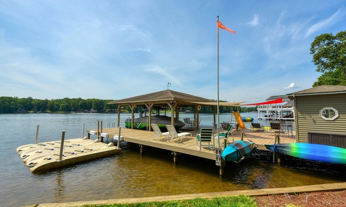 Livingston House | Crosswinds At Lake Anna- Waterfront, Public Side, Expansive Views, Deep Water