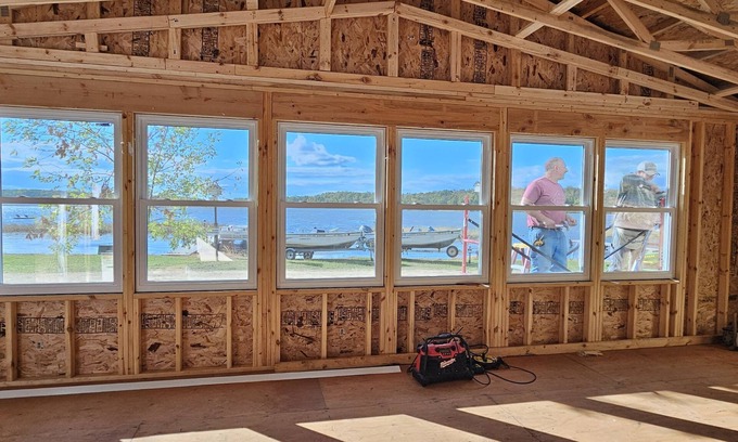 Nevis Cabin | Crow Crest Lodge Resort #6 Waters Edge, Stunning Sunsets, Family Getaway