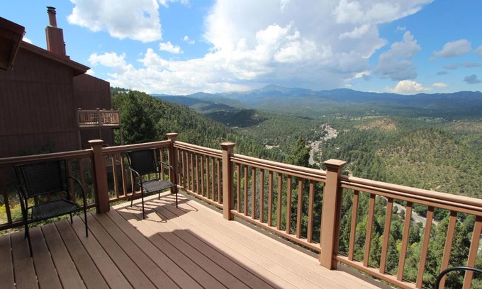 Ruidoso Resort | Crown Point Resort