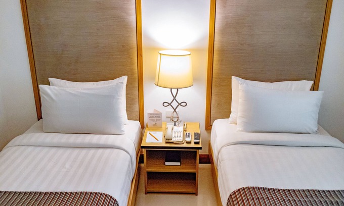Boracay Island Resort | Crown Regency Courtyard Resort