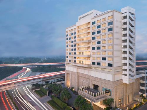 Mayur Vihar Phase 1 Hotel | Crowne Plaza New Delhi Mayur Vihar Noida by IHG