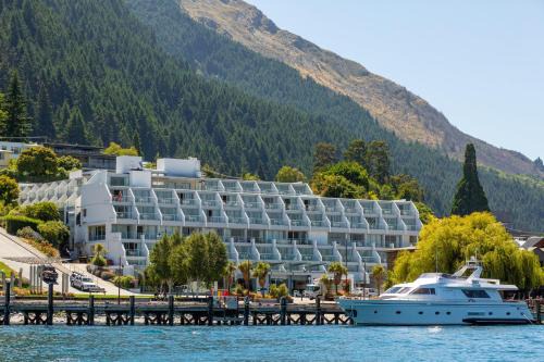 Queenstown Hotel | Crowne Plaza Queenstown by IHG