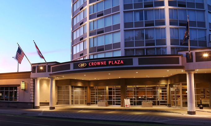 Downtown Syracuse Hotel | Crowne Plaza Syracuse, an IHG Hotel