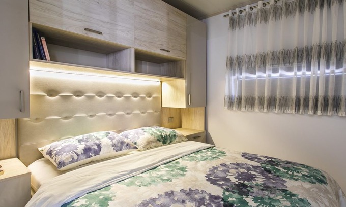 Zaboric House | Crowonder & The Sunset Bay Resort- Mobile Villa II