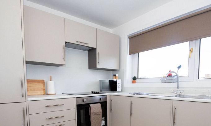 Cruden Bay Apartment | Cruden Bay Stay - SJA Stays - Modern 2 Bed Apart