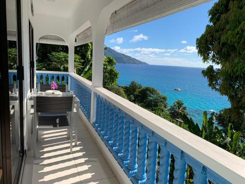 Glacis Apartment | Crystal Apartments Seychelles SeaView Upper Floor
