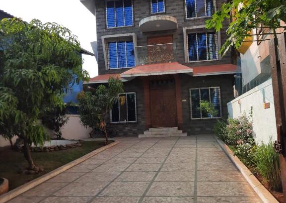 Alibaug House | Crystal beach house