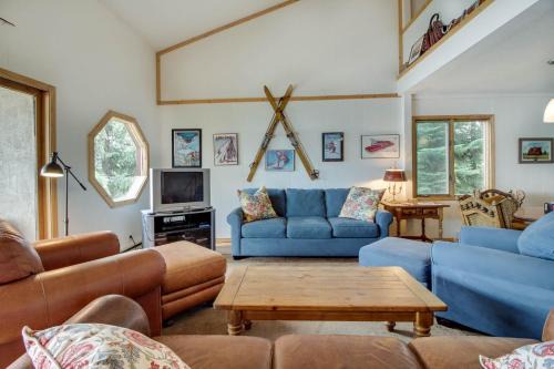 McCall Apartment | Crystal Beach Lakefront Condo