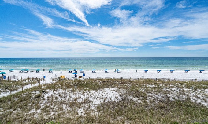 Crystal Beach Condo | Crystal Beach- Perfect Views from balcony and master- Seasonal Free Bch Svc