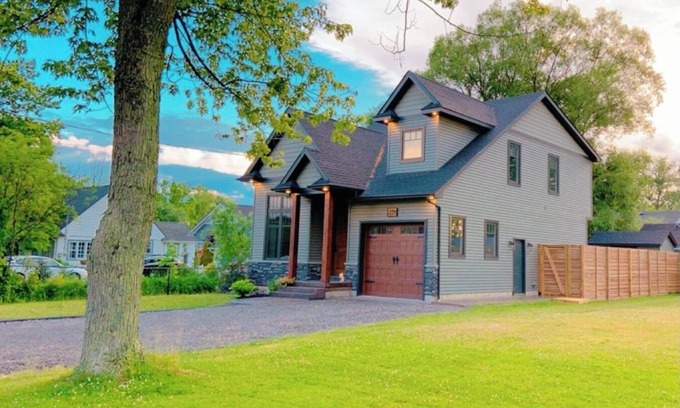Crystal Beach House | Crystal beach villa