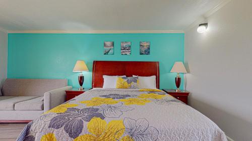 Crystal Beach Hotel | CRYSTAL PALACE RESORT