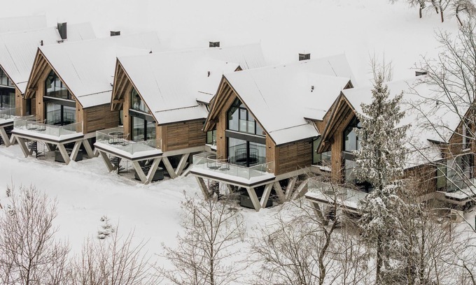 Male Ciche Ski Chalet | Crystal Pine Spa - LoftAffair Collection