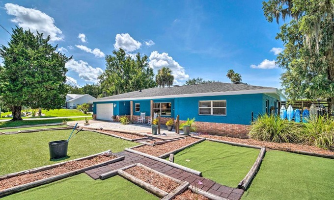 Indian Waters House | Crystal River Retreat with Mini-Golf Course!