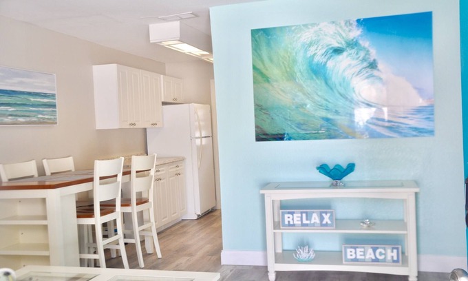 Indian Rocks Beach Apartment | Crystal Sands Beach House II at Indian Rocks Beach