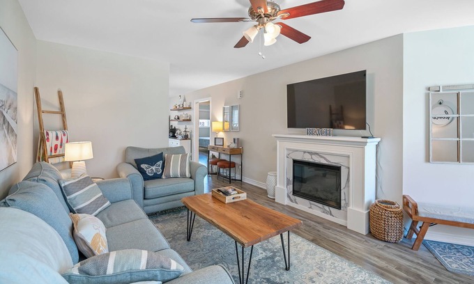 Crystal Beach Cottage | Crystal Sands