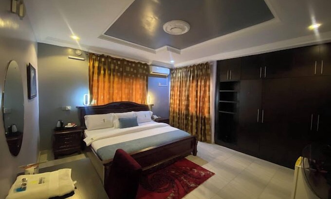 Akure Hotel | Crystal Suites
