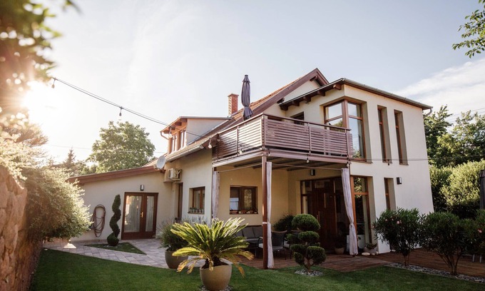 Balatonalmadi Apartment | Csendeskert Apartments