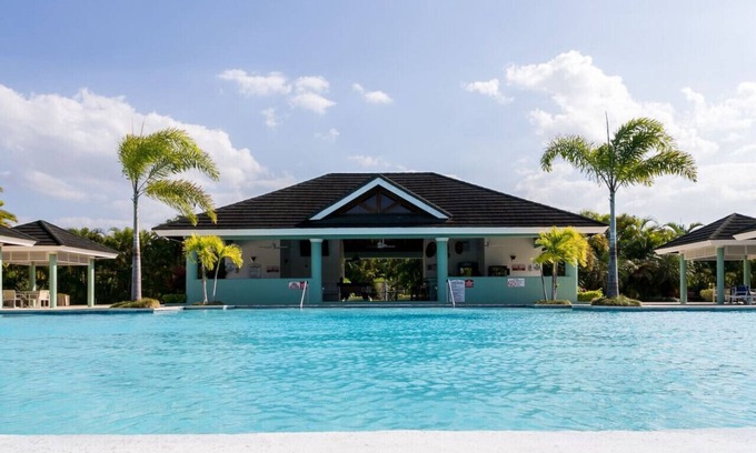 St. Ann's Bay House | CTBH @ The Palms at Richmond Estates - Villa #170 [3-Bedroom w/Pool]