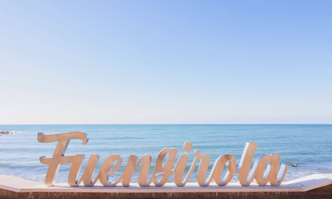 Fuengirola City Centre Apartment | Cubo's Fuengirola Leisure Port/air conditioning/free wifi