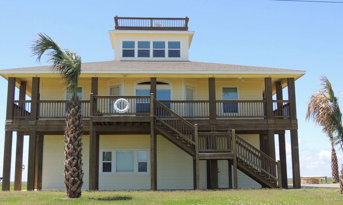 Cedar Lane House | "Cuckoo's Nest" - Beautiful Sargent Beach Home with Stunning Views!