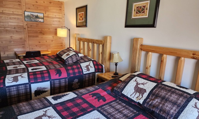 Ohiopyle Hotel | Cucumber | 1BR,1BA, Cabinesque Hotel in Ohiopyle