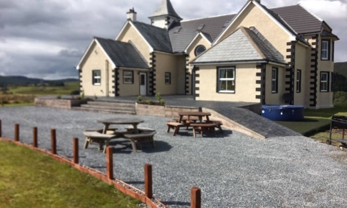 Saint John's Town of Dalry House | Cumnock Knowes Holiday retreat