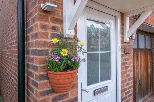 Hatfield Apartment | Cunningham Lodge