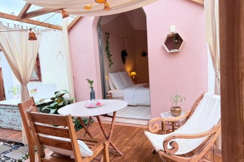 Carosse House | Curieux Refuge