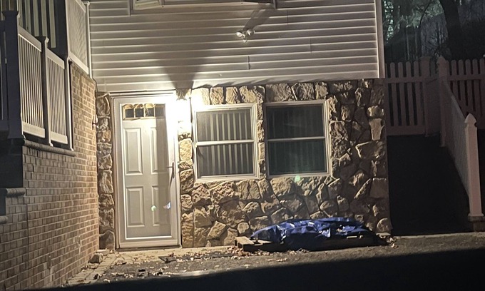 Dix Hills Apartment | CURRENTLY UNAVAILABLE