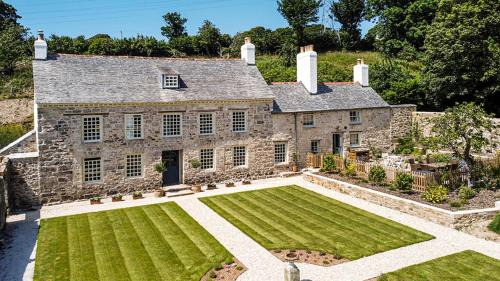 Mabe Bed & Breakfast | Cusgarne Manor boutique B&B - adults only