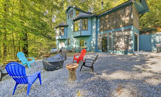 Ellijay Cabin | Custom-Built Luxury Cabin w/Tesla Charger!