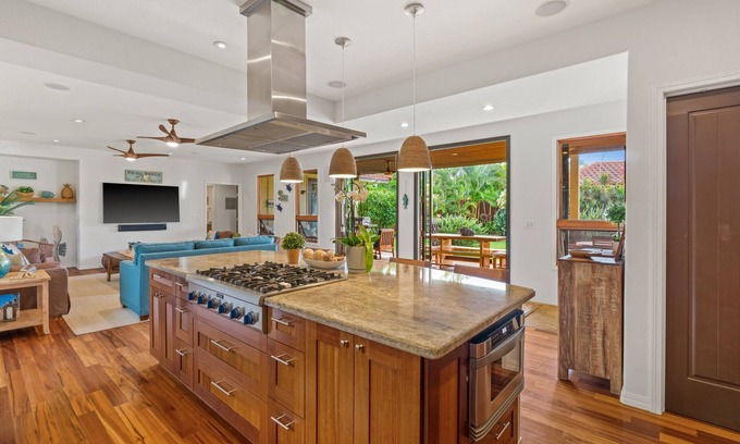 Bayview House | Custom Home Walking Distance to the Grand Hyatt and Shipwreck Beach