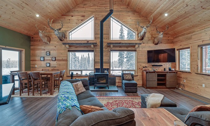 Kasilof Cabin | Custom Kasilof Cabin on 40 Private Acres