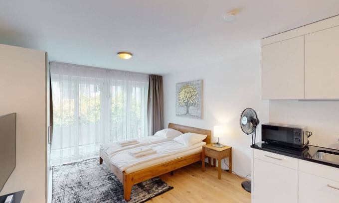 District 6 Apartment | Cute and central studio - Sun 11