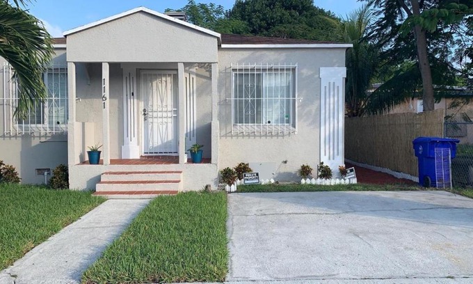 Liberty City House | Cute, cozy mother-in-law suite in the heart of Miami