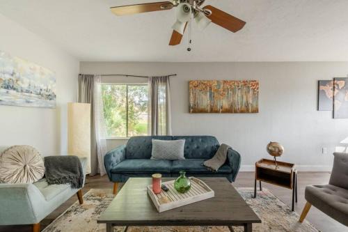 University Heights Apartment | Cute downtown home by Depot Park