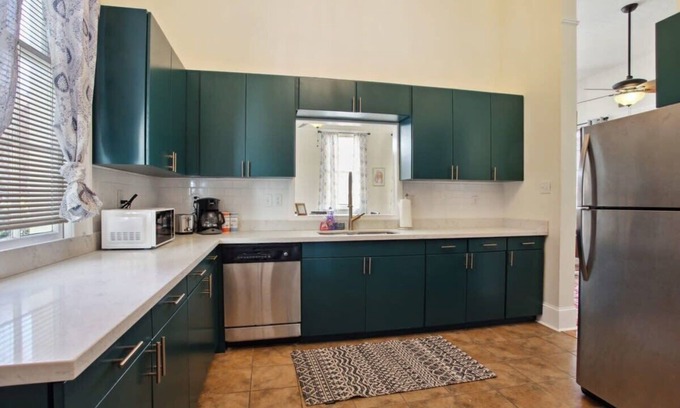 Saint Thomas Development House | Cute Garden Disctrict 4br House by Magazine St