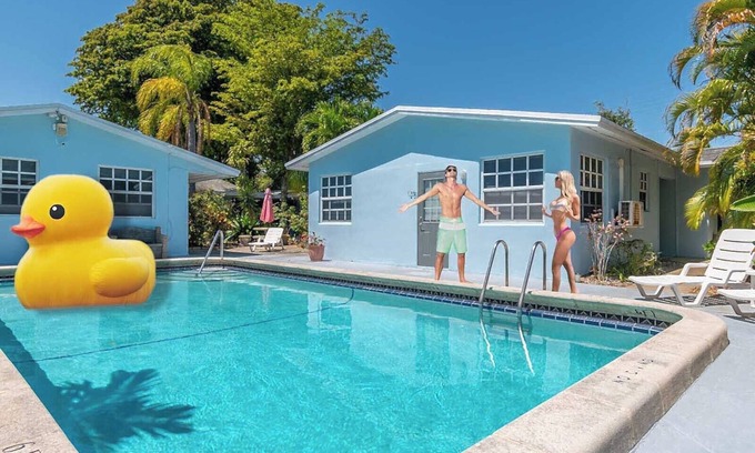 Wilton Manors House | Cute Oasis Home by Pool-Wilton Manors