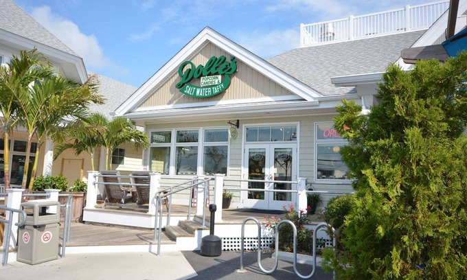 Midtown Ocean City Condo | Cute, spacious 1-bedroom oceanfront condo with free WiFi, an outdoor pool, and an expansive balcony located midtown!