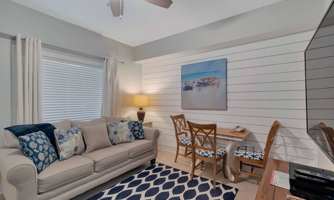 Orange Beach Condo | Cute/updated efficiency condo/Gulf front building/NO BALCONY OR VIEW/FREE CHAIRS