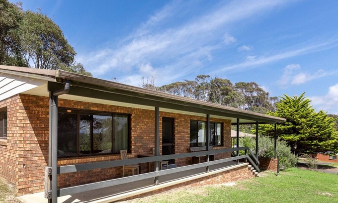 Barragga Bay Cottage | Cuttagee Beach Cottage 1