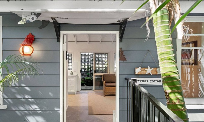 Palm Beach Apartment | Cynthea Cottage - the perfect private escape