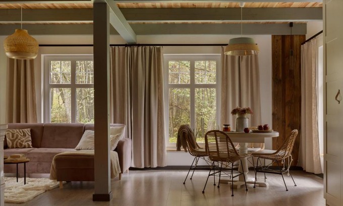 Osie House | Czarny Dzięcioł